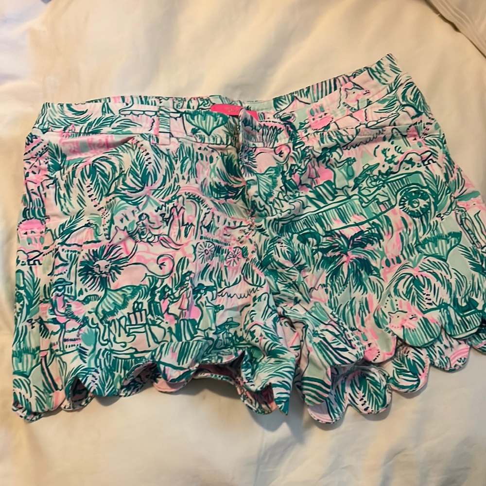 Adorable lilly Pulitzer buttercup shorts